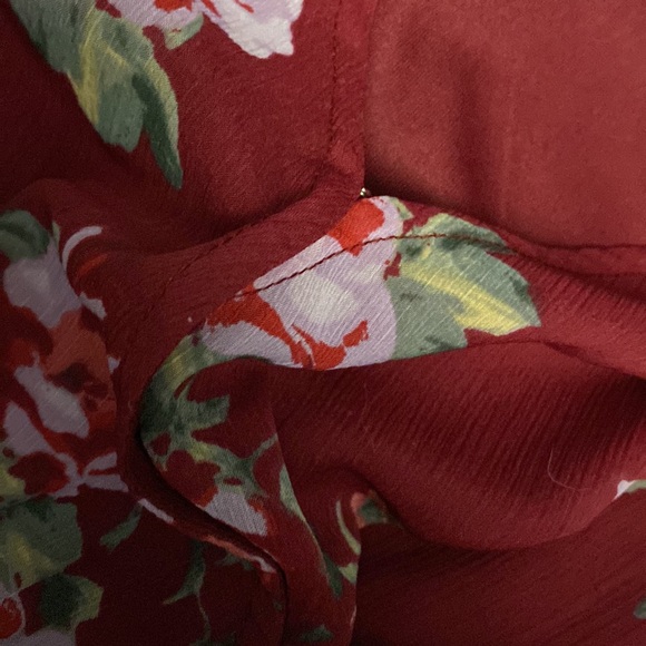 NWOT Maurices gorgeous floral ruched sleeves layered - Picture 5 of 5